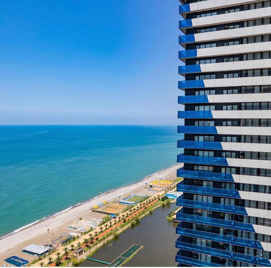 الشقق الفندقية باتوميفي  Orbi Luxury Sea View المظهر الخارجي الصورة