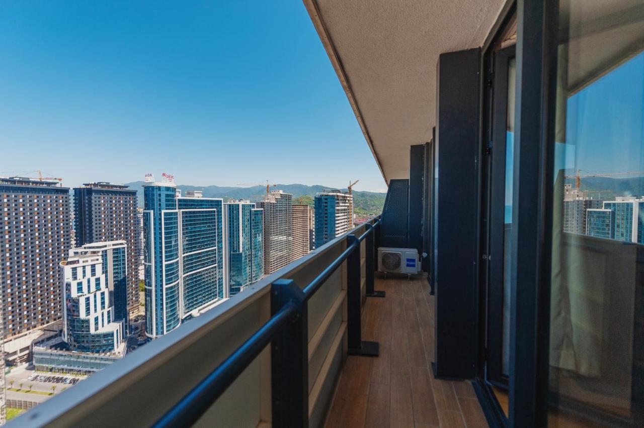 الشقق الفندقية باتوميفي  Orbi Luxury Sea View المظهر الخارجي الصورة